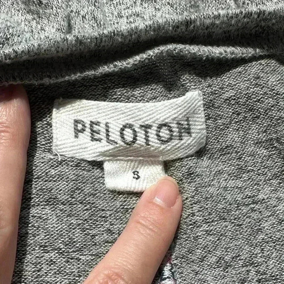 PELOTON Hacci Together We Go Far Gray
Long Sleeved Slouchy Shirt Size Small - Picture 5 of 8